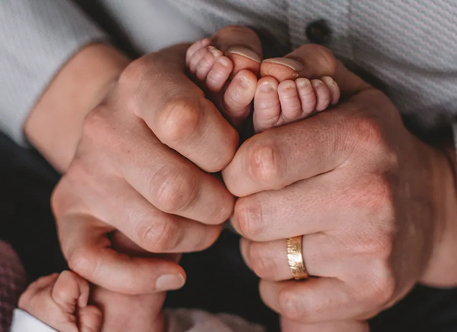Newbornshoot aan Huis: Wat Je Moet Weten Voor de Mooiste Babyfoto’s