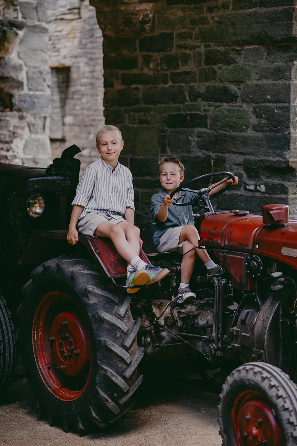 Gezin: Spelen in de abdij, door The Visual Journeys