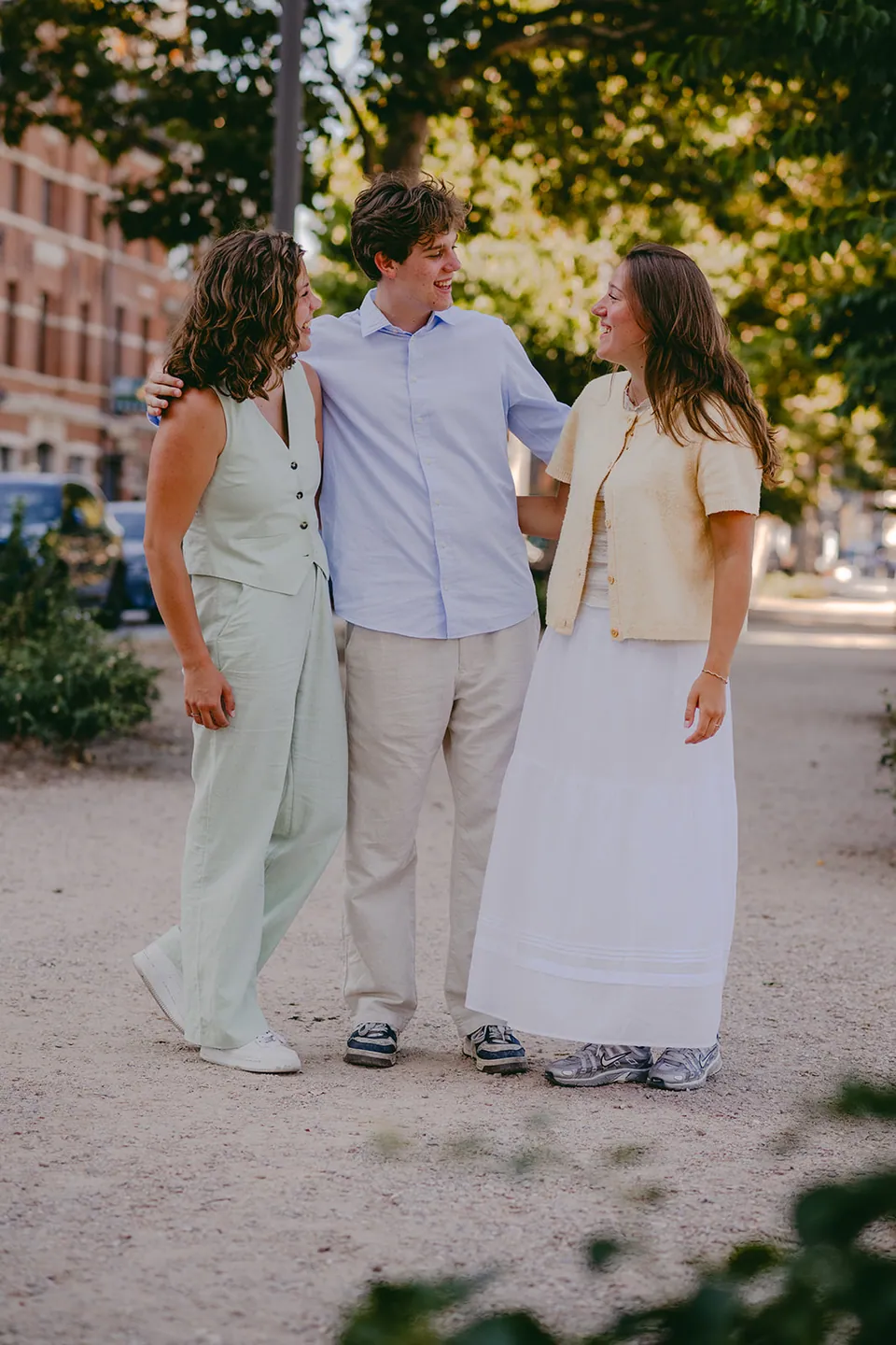 Grote familie: Drie generaties in de stad, door The Visual Journeys